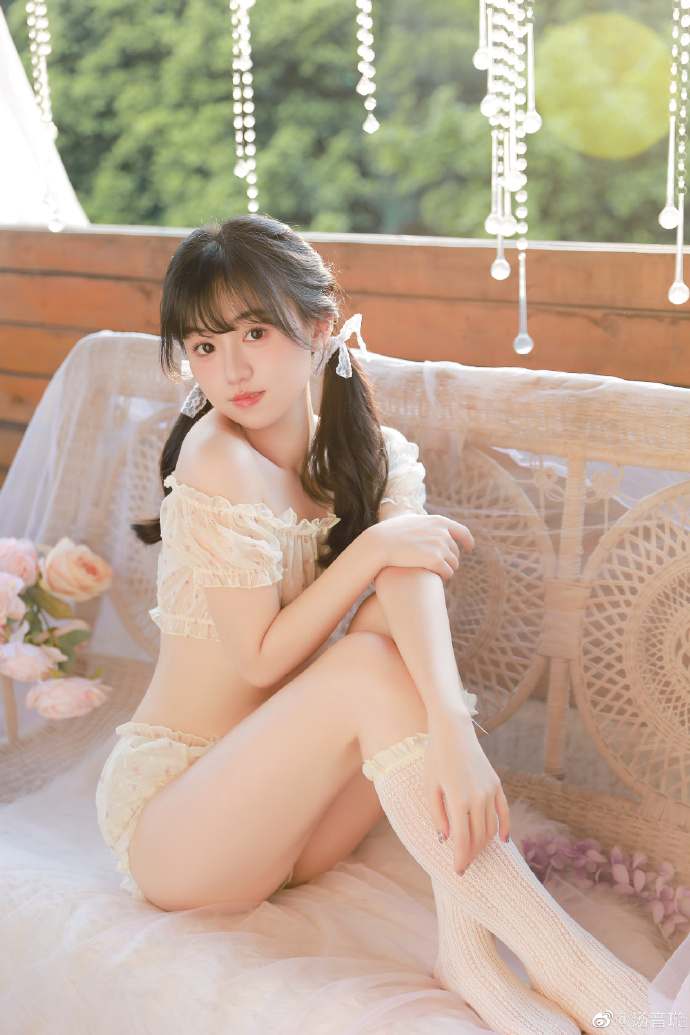 《白鹿原》中的爱情悲剧：黑娃与田小娥的情感纠葛